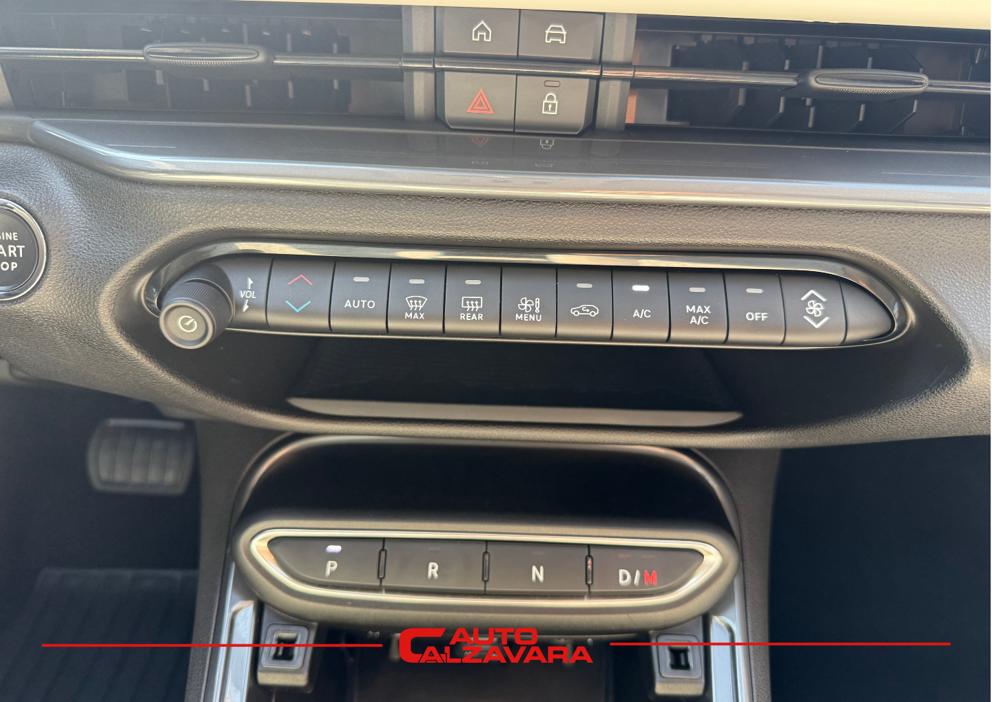 Fiat 600 Hybrid 100 CV DCT MHEV La Prima / NERO CINEMA / GY485CV