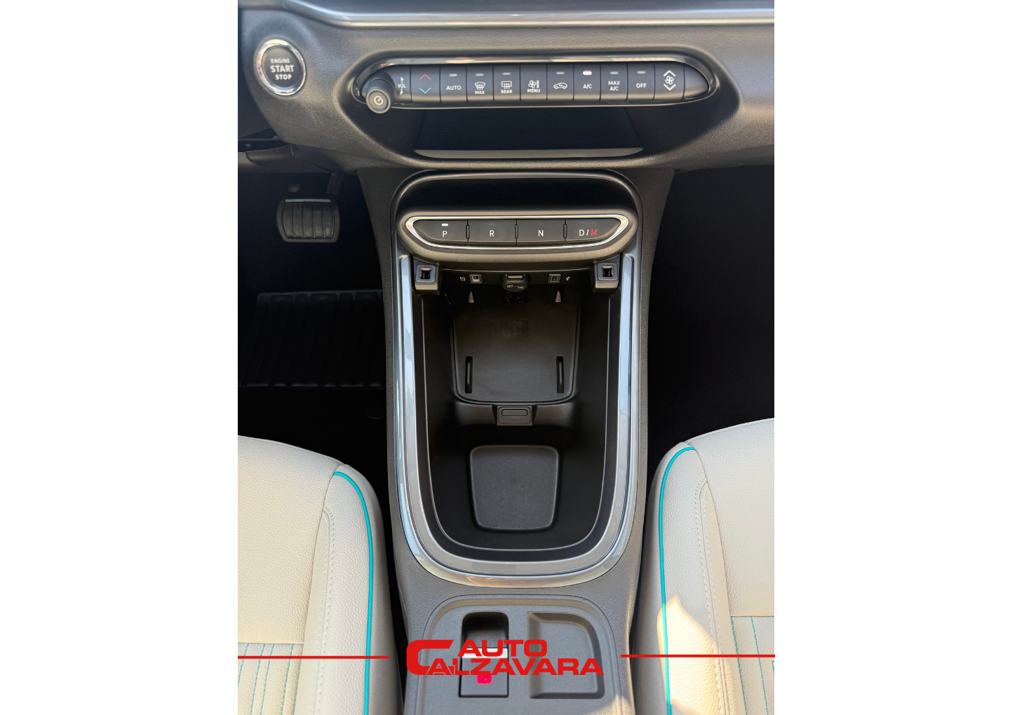 Fiat 600 Hybrid 100 CV DCT MHEV La Prima / NERO CINEMA / GY485CV