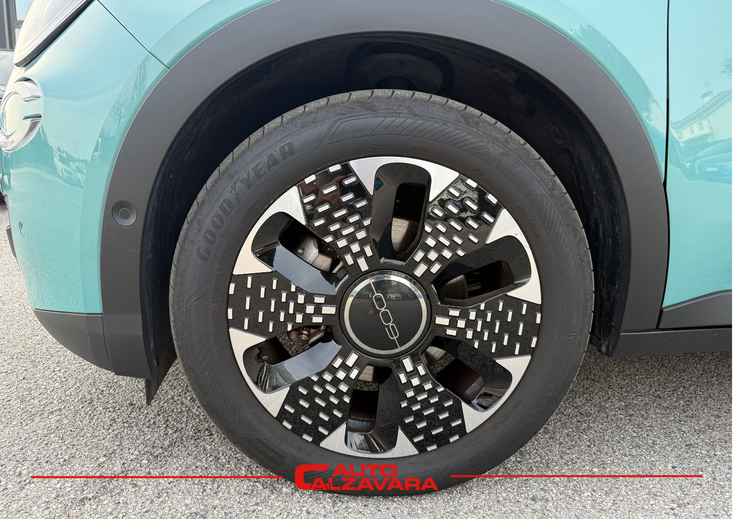 Fiat 600 Hybrid 100 CV DCT MHEV La Prima / AZZURRO ACQUA / GY632CV