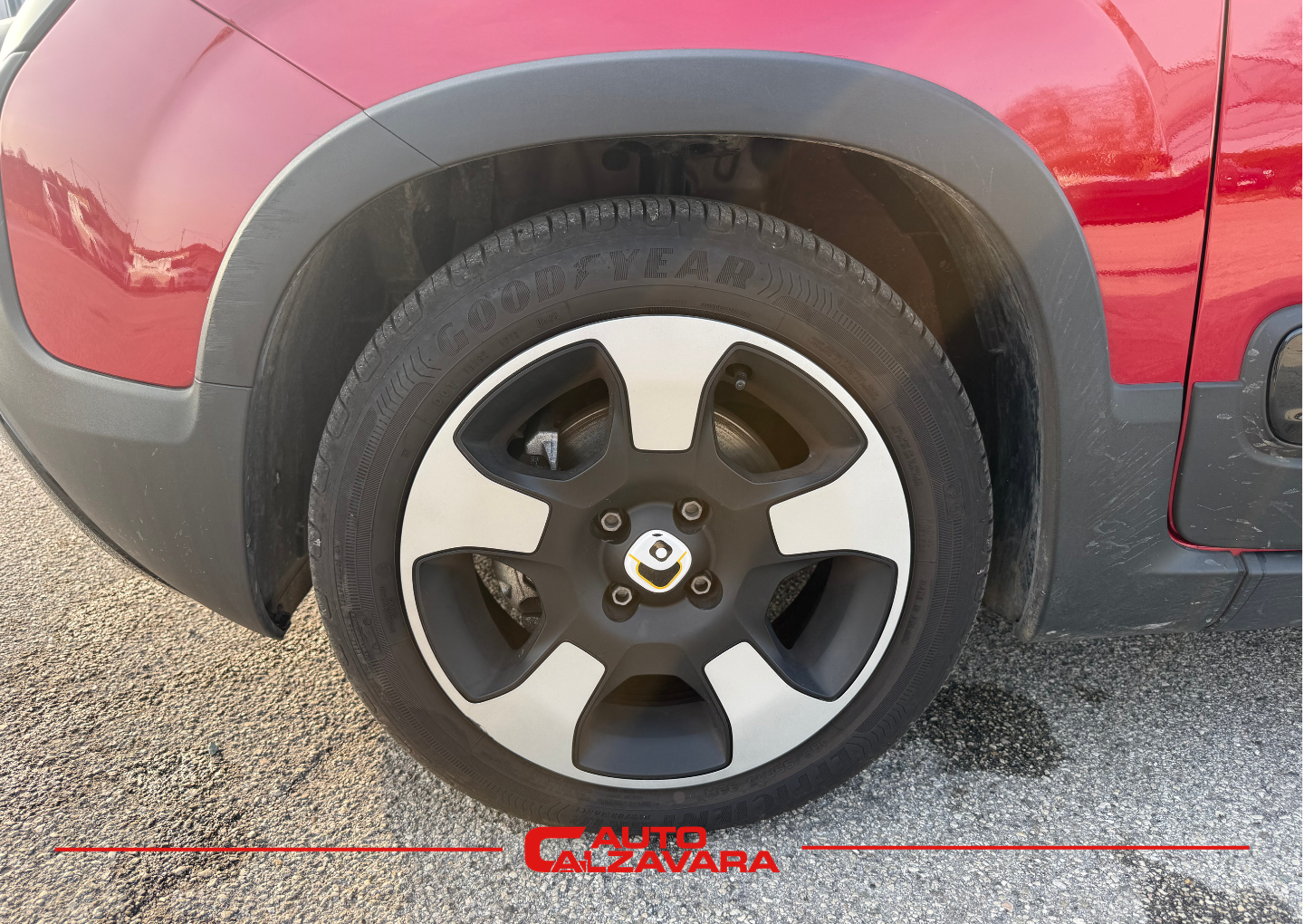Fiat Panda Cross 1.0 FireFly S&S Hybrid / ROSSO PASSIONE / GZ779BW